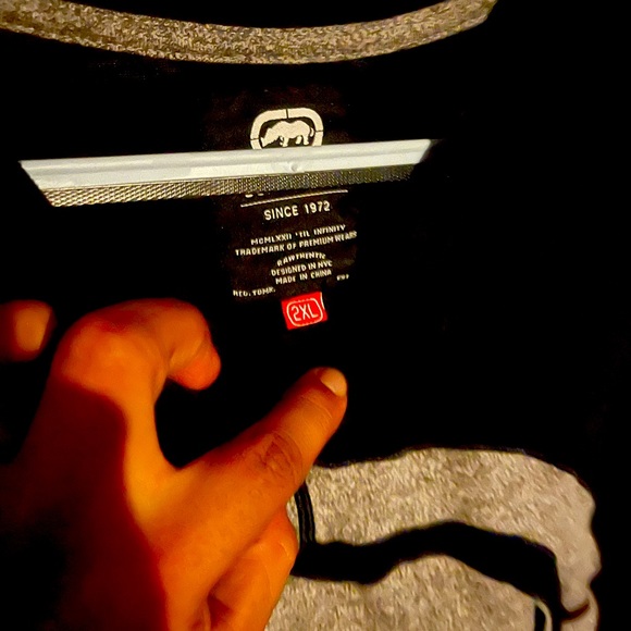 Ecko black and grey T-shirt - Picture 2 of 2